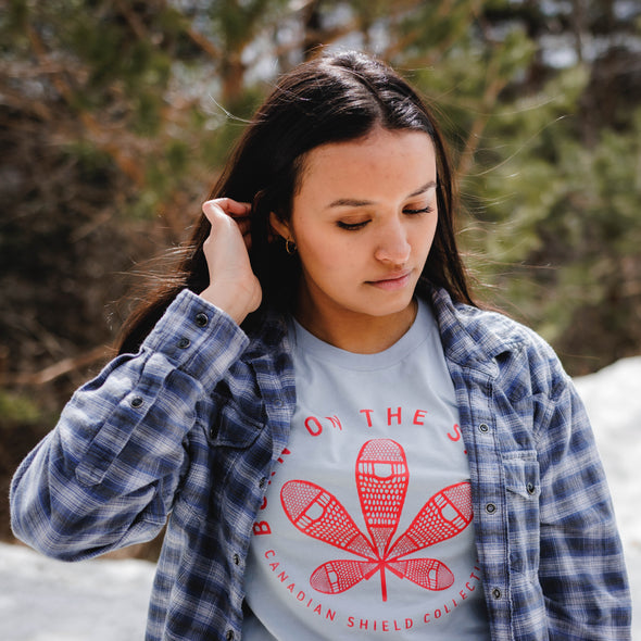 BORN ON THE SHIELD - SNOWSHOE MAPLE LEAF (Unisex - multiple colours)